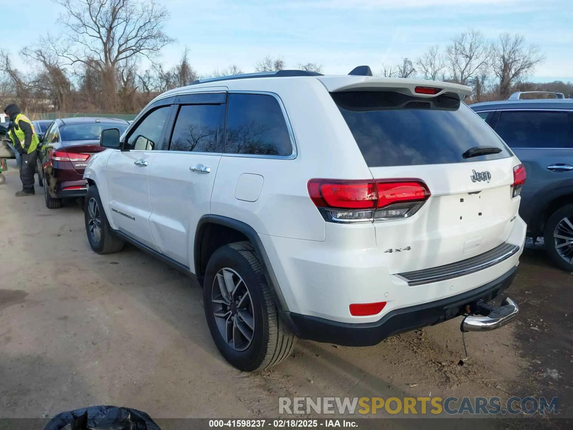 3 Photograph of a damaged car 1C4RJFBG5NC141704 JEEP GRAND CHEROKEE WK 2022