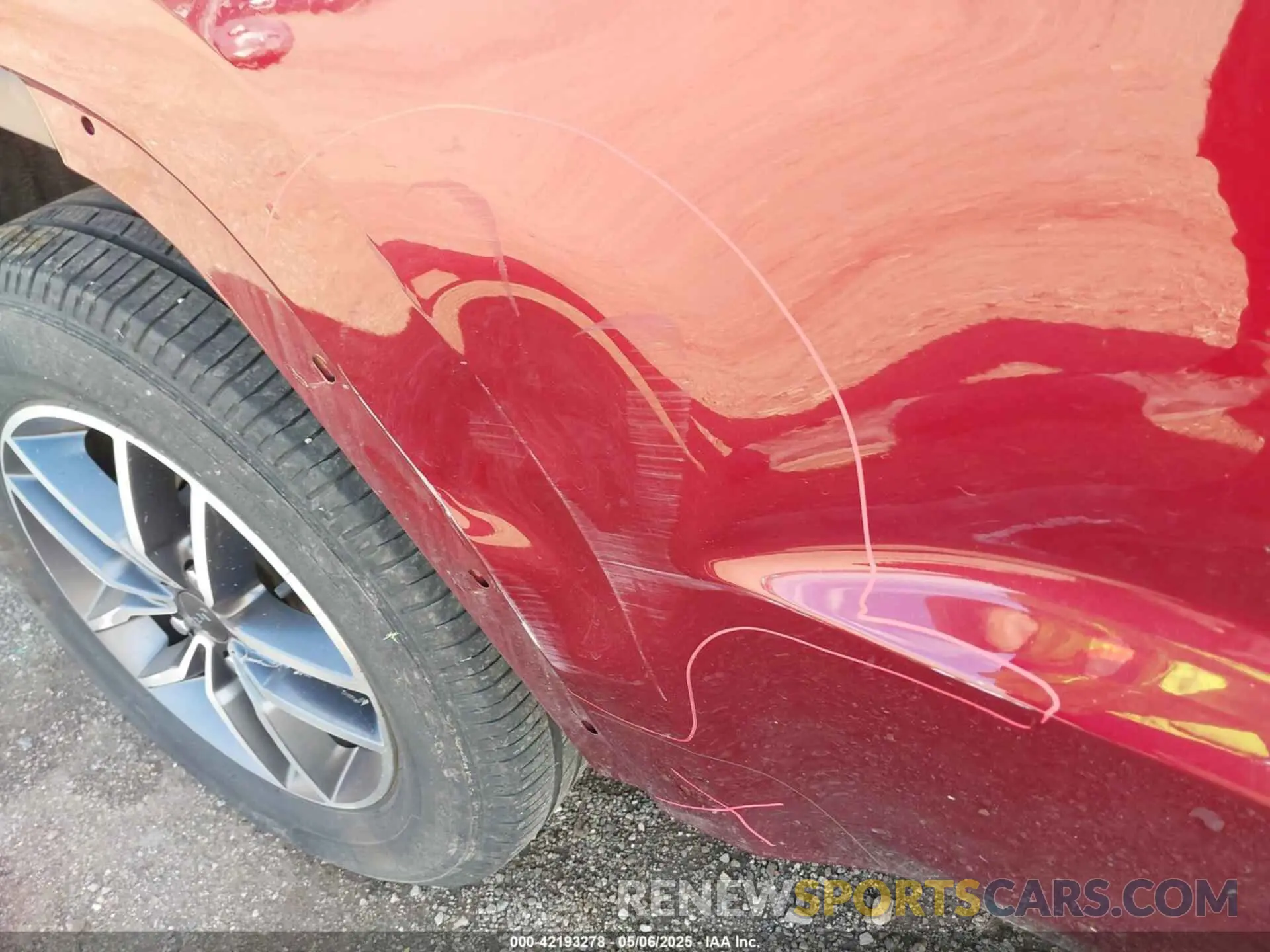 18 Photograph of a damaged car 1C4RJFBGXNC167019 JEEP GRAND CHEROKEE WK 2022
