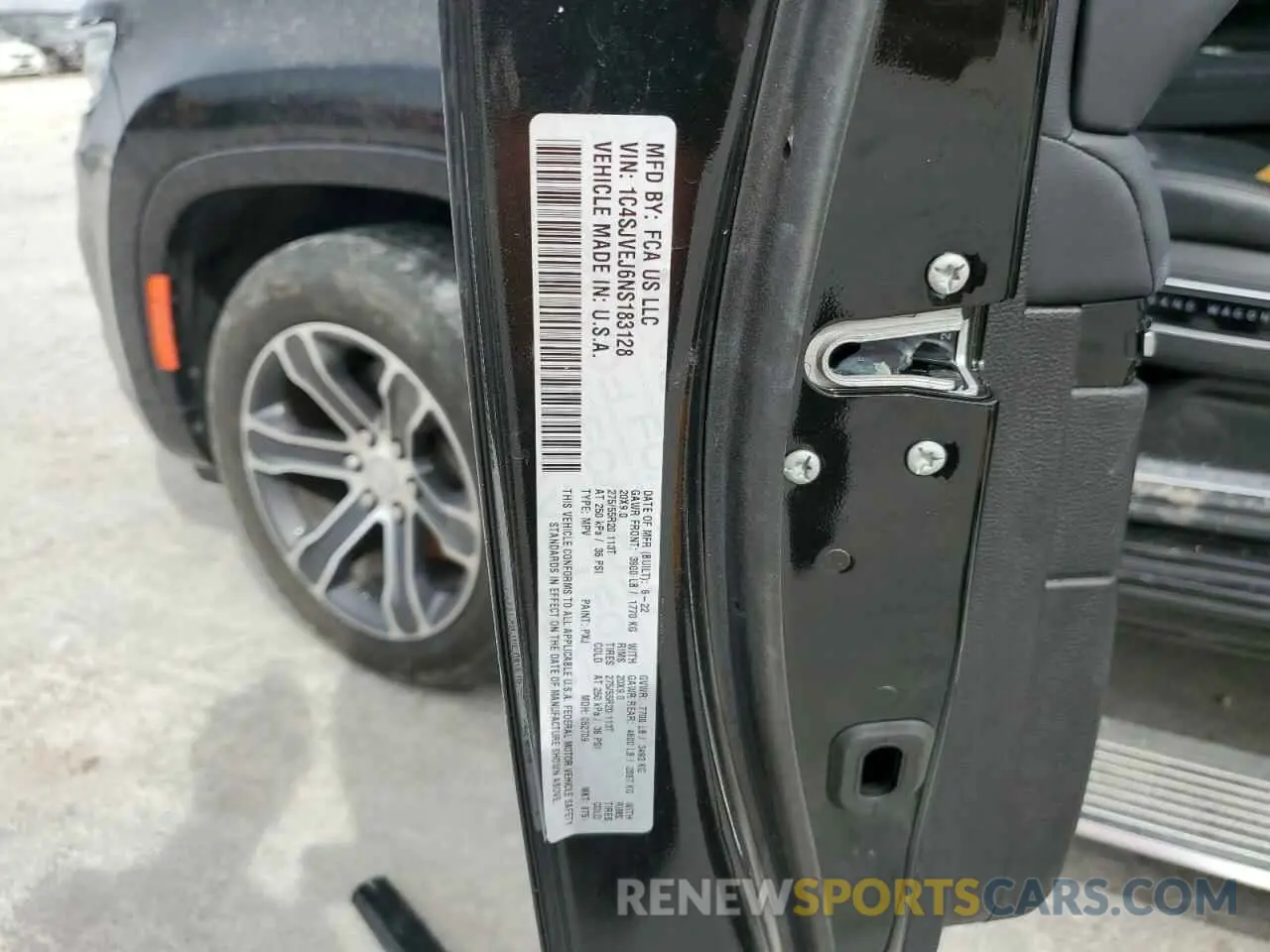 13 Photograph of a damaged car 1C4SJVEJ6NS183128 JEEP GRAND WAGO 2022