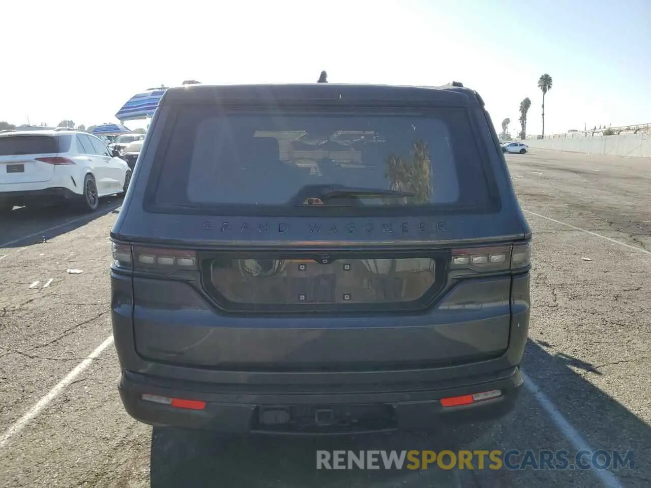 6 Photograph of a damaged car 1C4SJVFJ6NS168157 JEEP GRAND WAGO 2022