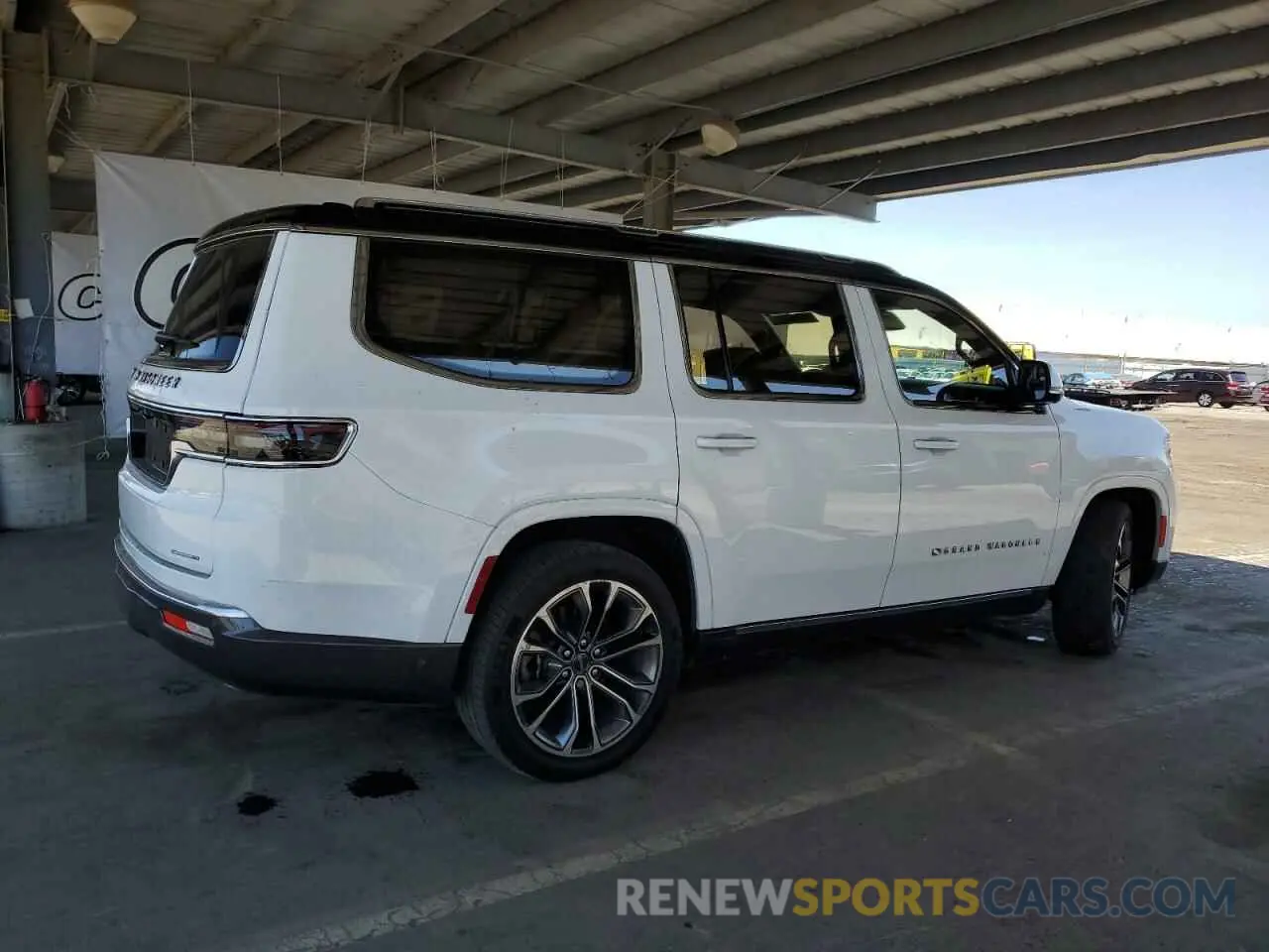3 Photograph of a damaged car 1C4SJVGJ5NS105369 JEEP GRAND WAGO 2022