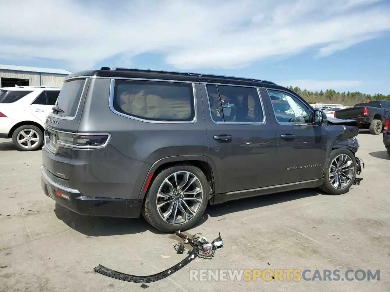 3 Photograph of a damaged car 1C4SJVGJ7NS101713 JEEP GRAND WAGO 2022