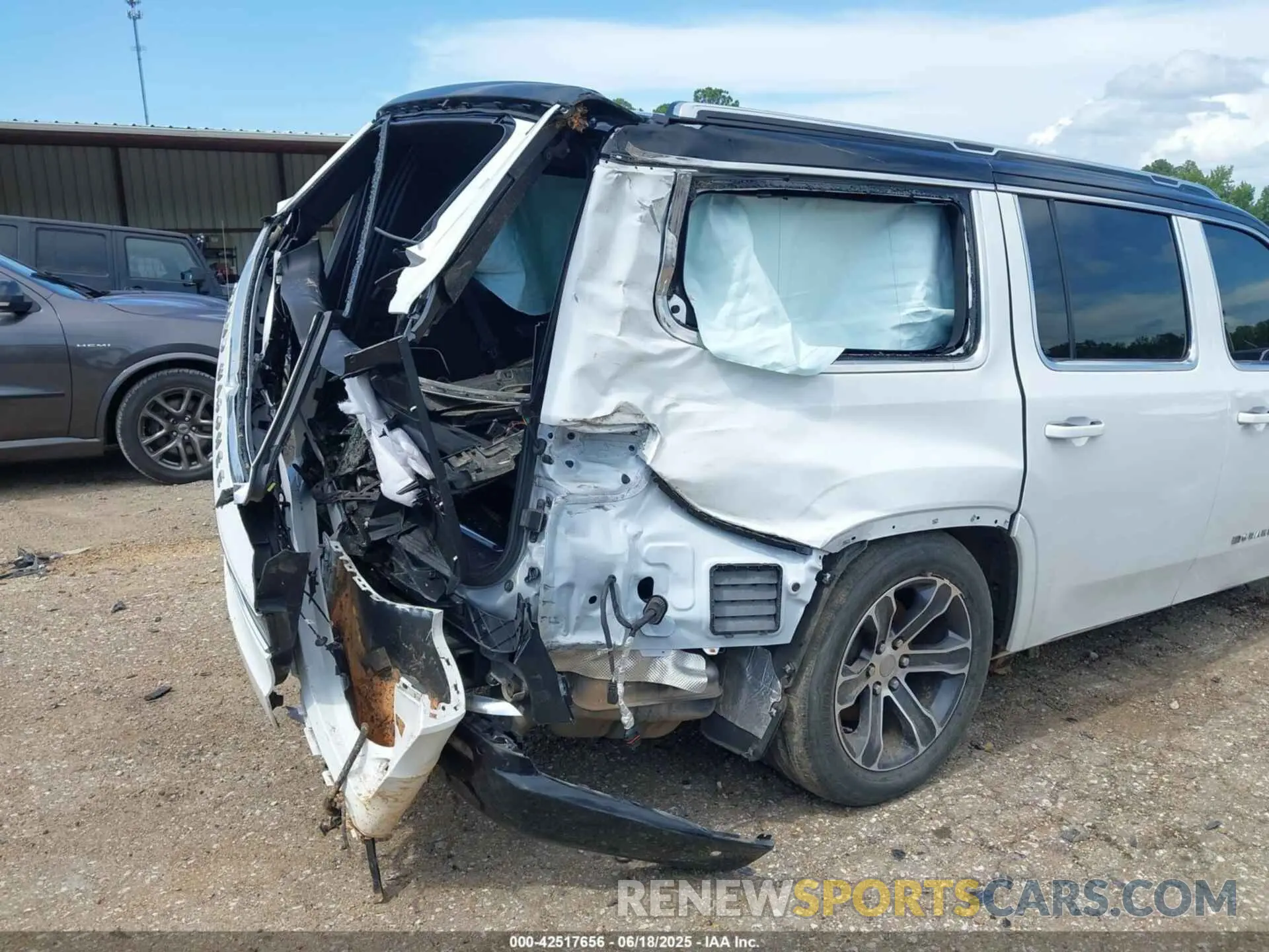 17 Photograph of a damaged car 1C4SJVEJ5PS510508 JEEP GRAND WAGONEER 2023