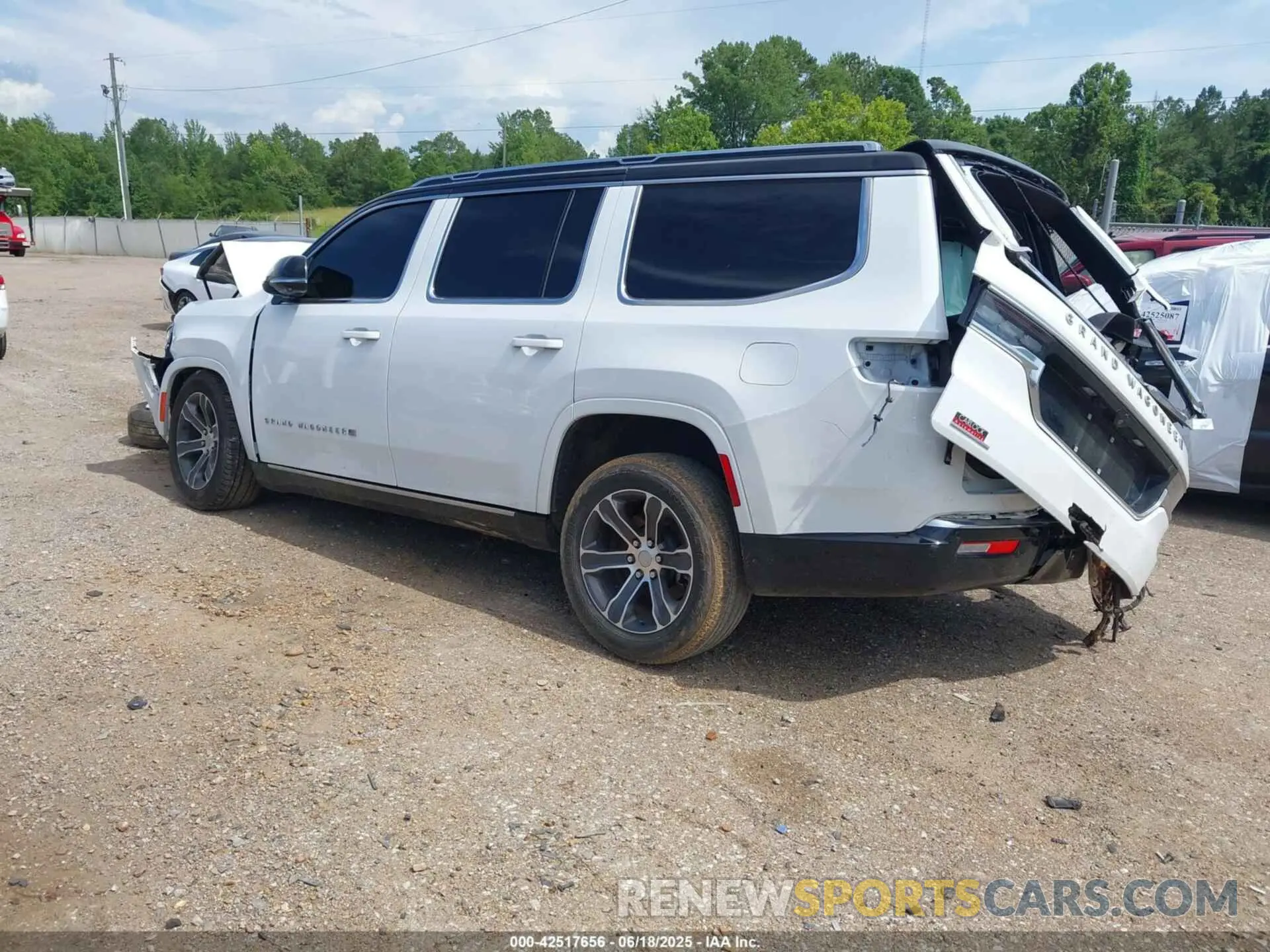 3 Photograph of a damaged car 1C4SJVEJ5PS510508 JEEP GRAND WAGONEER 2023