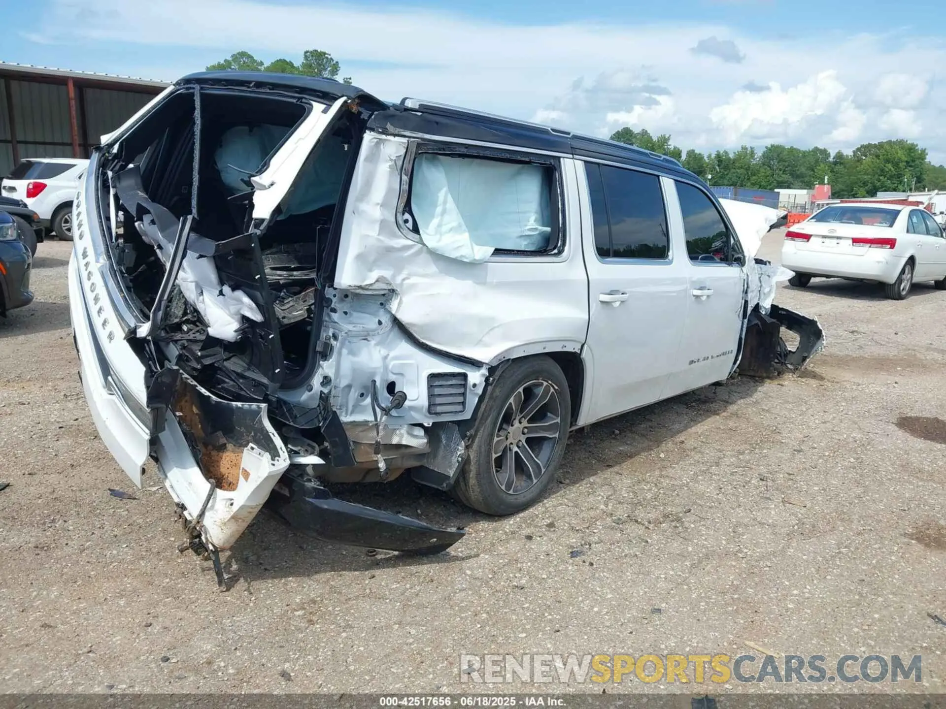 4 Photograph of a damaged car 1C4SJVEJ5PS510508 JEEP GRAND WAGONEER 2023