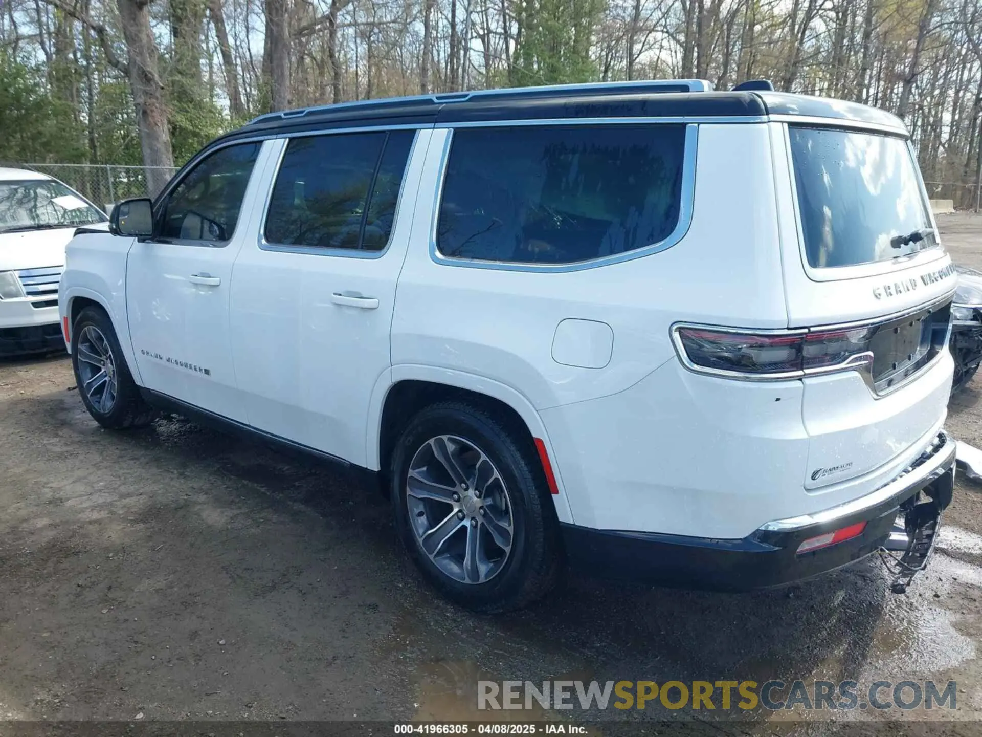 3 Photograph of a damaged car 1C4SJVEP7RS110764 JEEP GRAND WAGONEER 2024