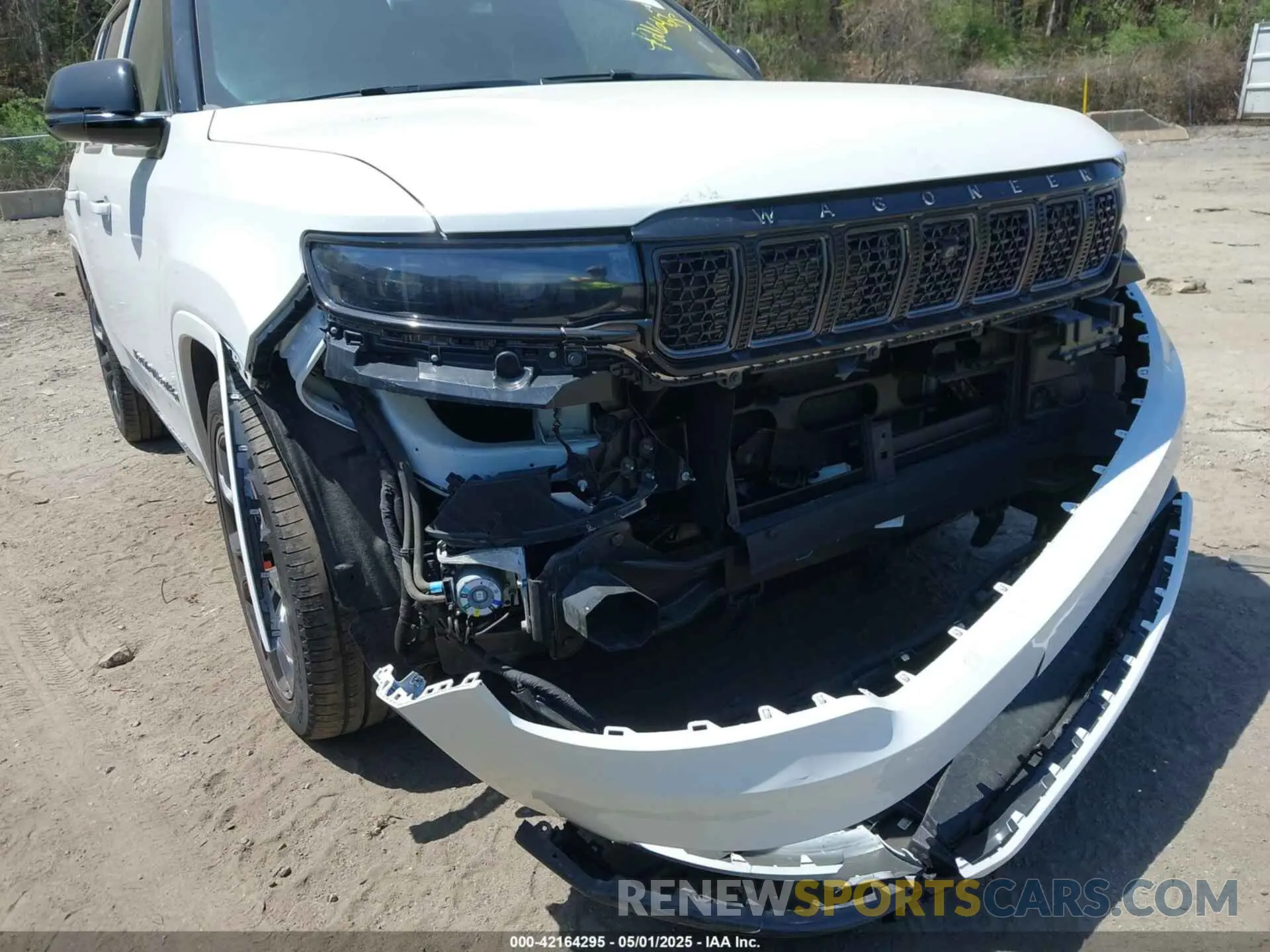 6 Photograph of a damaged car 1C4SJVFP3RS105415 JEEP GRAND WAGONEER 2024