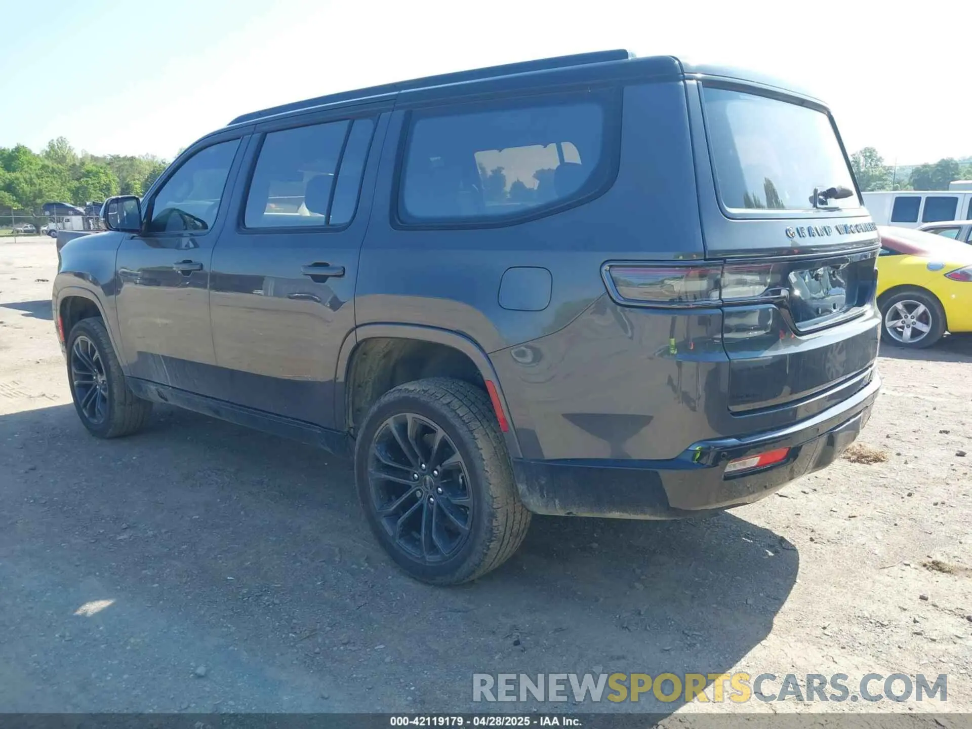 3 Photograph of a damaged car 1C4SJVGP6RS101180 JEEP GRAND WAGONEER 2024