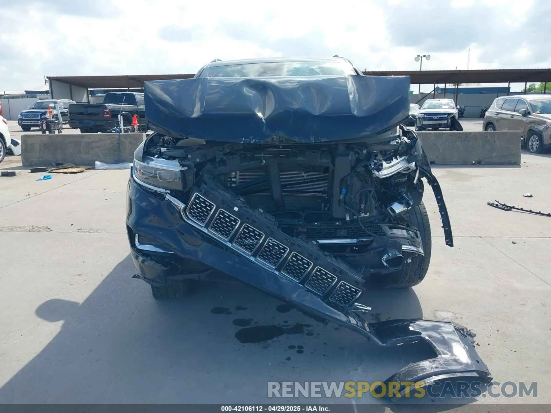 13 Photograph of a damaged car 1C4SJVGP0SS502293 JEEP GRAND WAGONEER 2025