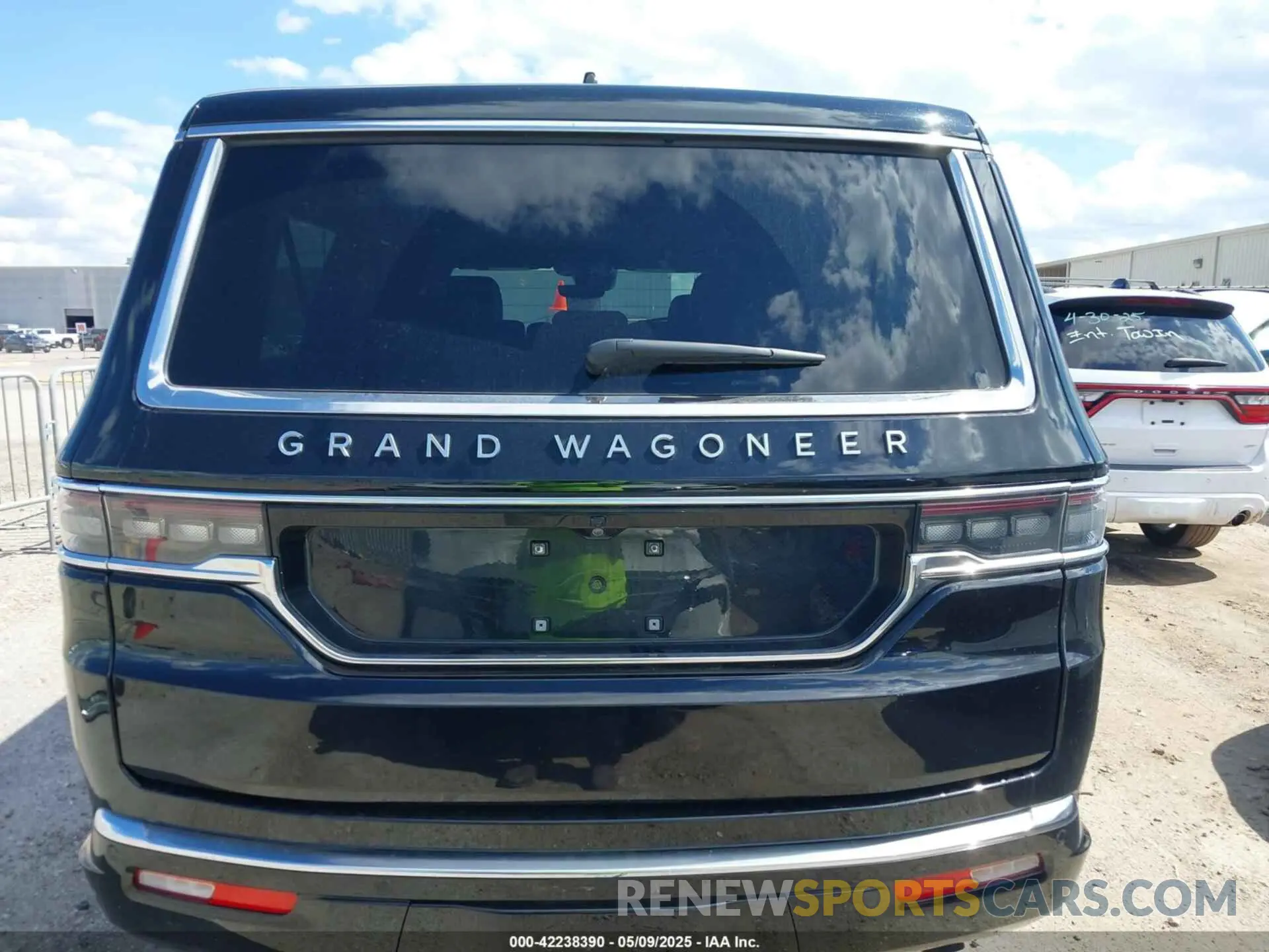 16 Photograph of a damaged car 1C4SJSEP6RS112360 JEEP GRAND WAGONEER L 2024