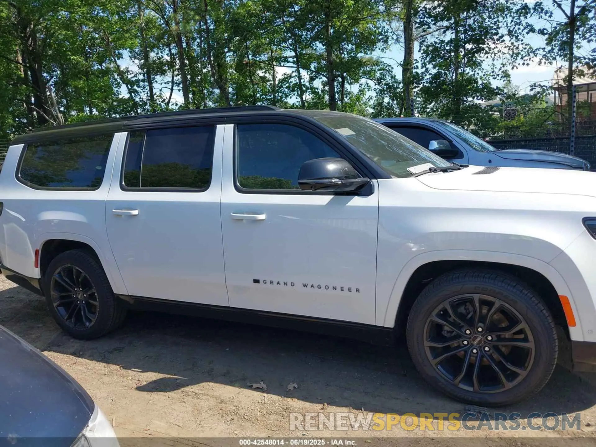 13 Photograph of a damaged car 1C4SJSFP8RS150090 JEEP GRAND WAGONEER L 2024