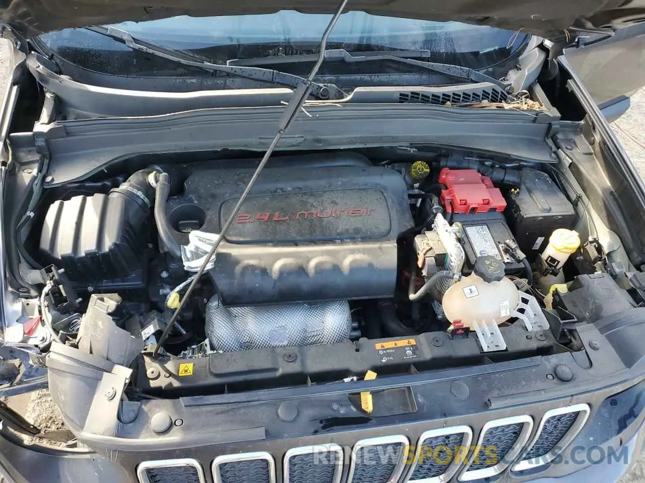 12 Photograph of a damaged car ZACNJAAB3KPK13477 JEEP RENEGADE 2019