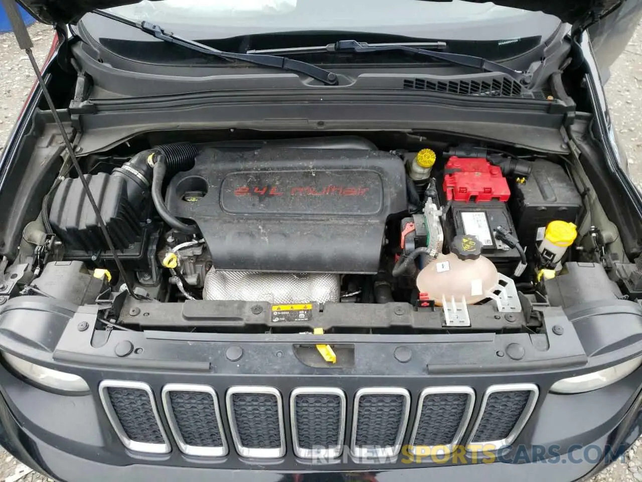 12 Photograph of a damaged car ZACNJAAB8KPK10364 JEEP RENEGADE 2019