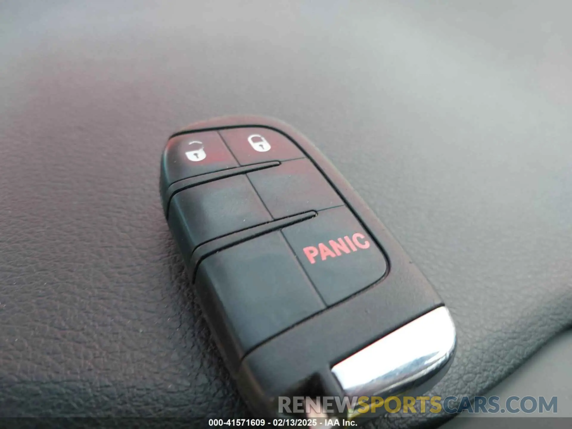 11 Photograph of a damaged car ZACNJAAB8KPK37967 JEEP RENEGADE 2019