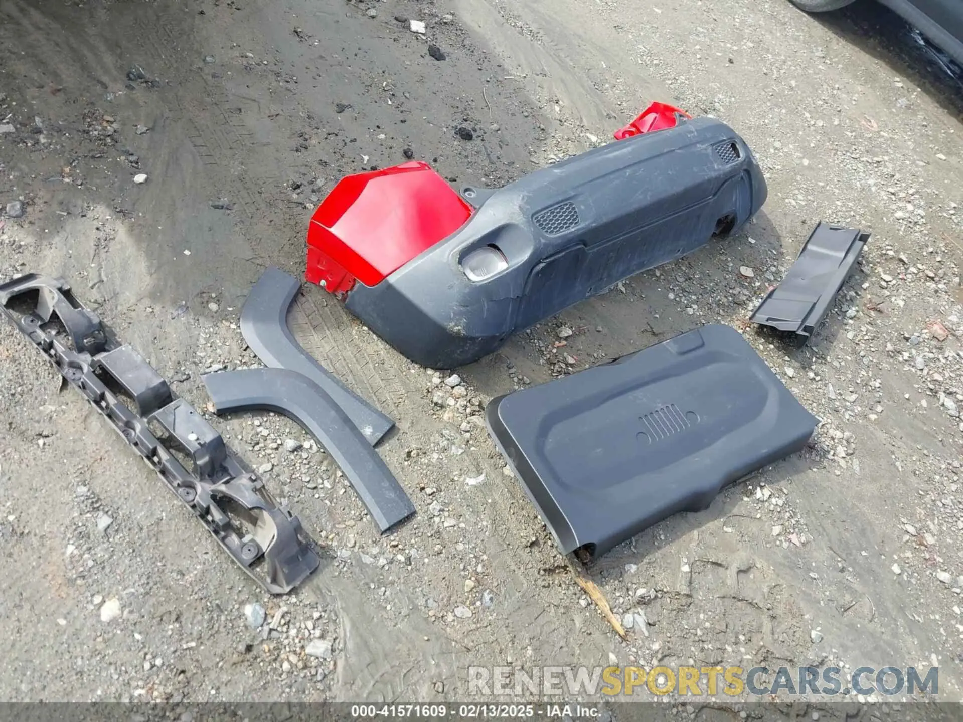 12 Photograph of a damaged car ZACNJAAB8KPK37967 JEEP RENEGADE 2019