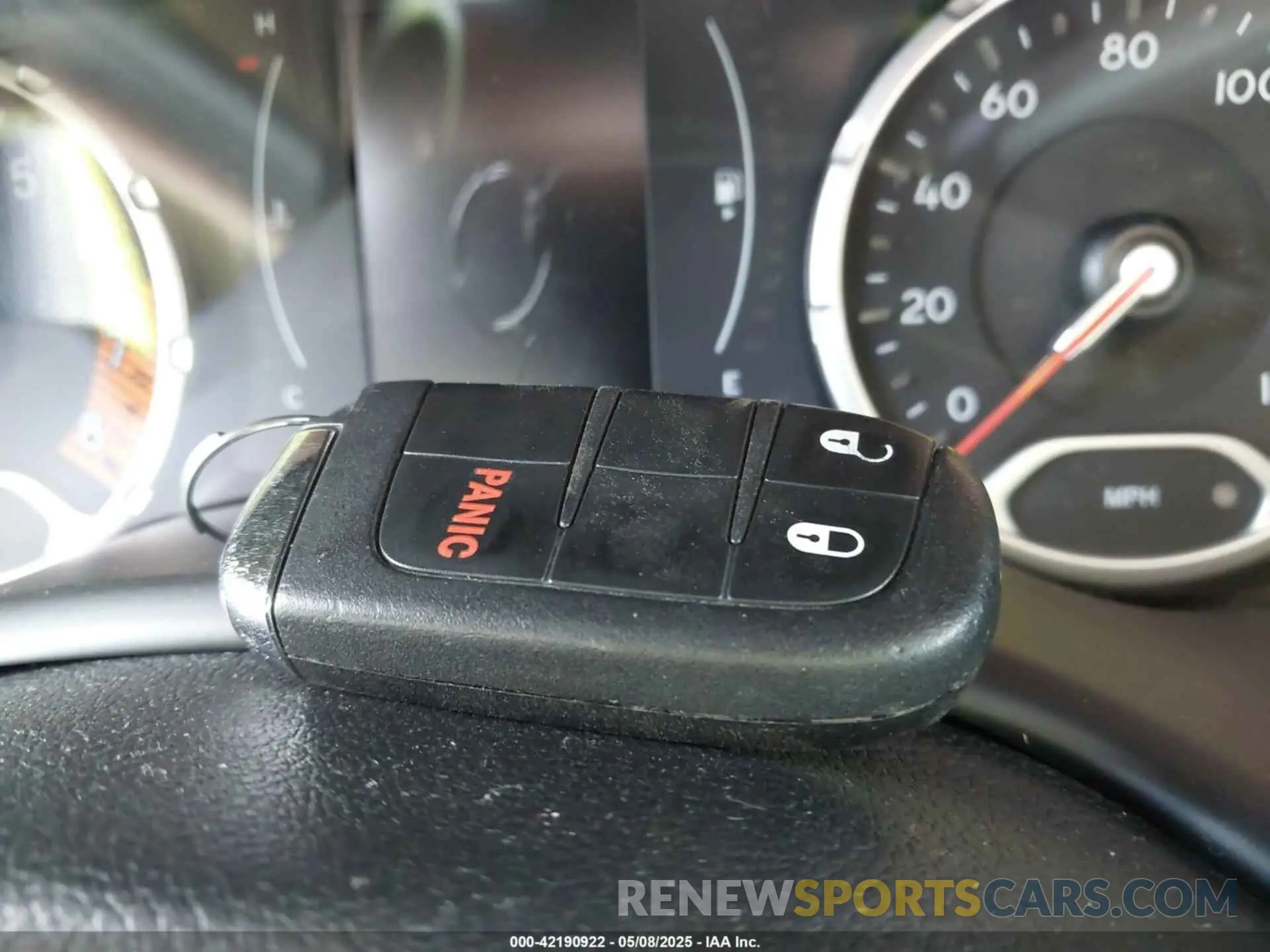 11 Photograph of a damaged car ZACNJAAB9KPK76101 JEEP RENEGADE 2019