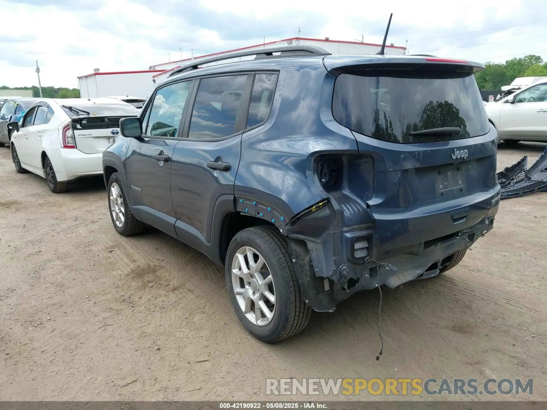 3 Photograph of a damaged car ZACNJAAB9KPK76101 JEEP RENEGADE 2019
