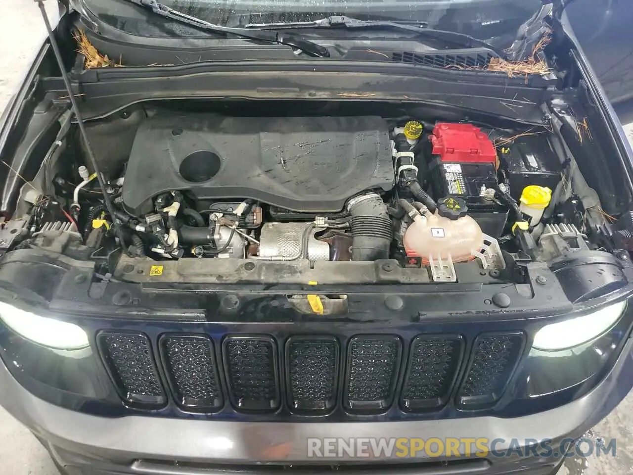 12 Photograph of a damaged car ZACNJAB11KPK14360 JEEP RENEGADE 2019