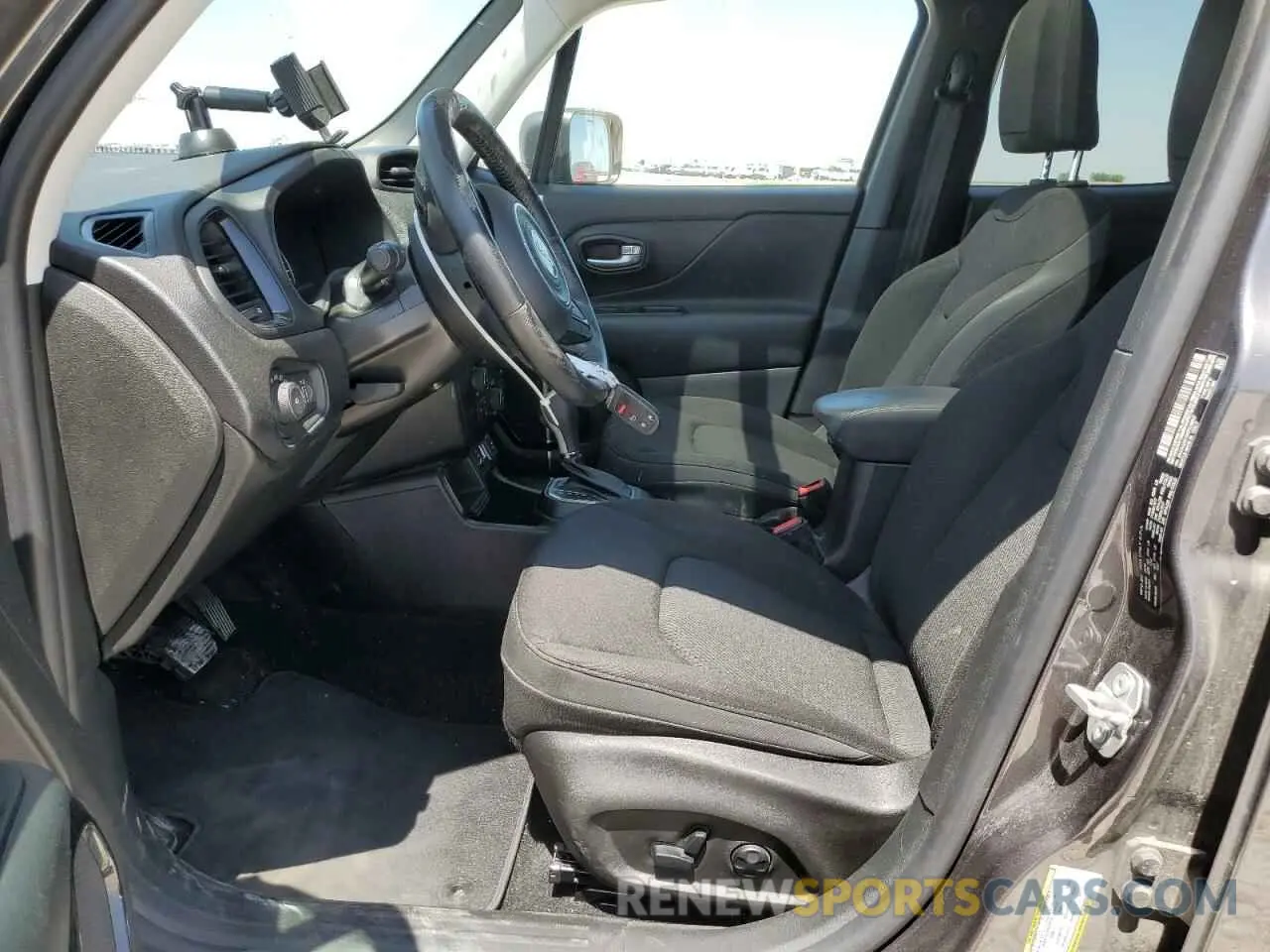 7 Photograph of a damaged car ZACNJAB16KPK38007 JEEP RENEGADE 2019