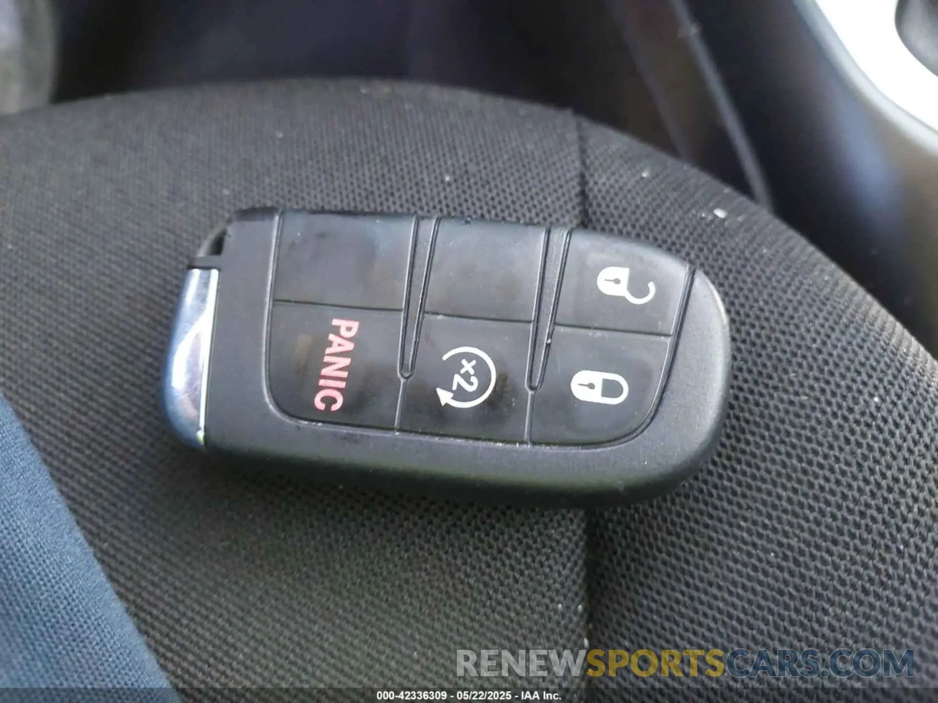 11 Photograph of a damaged car ZACNJAB16KPK42882 JEEP RENEGADE 2019
