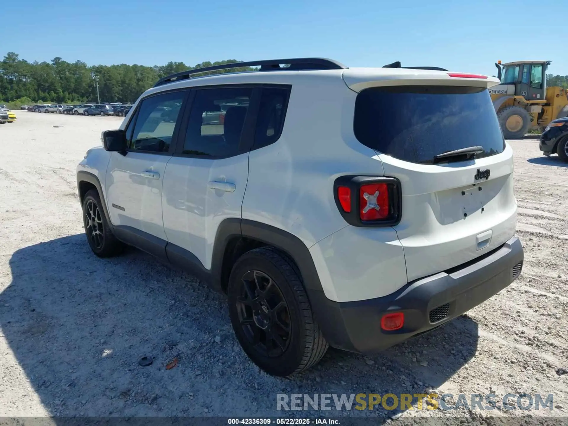 3 Photograph of a damaged car ZACNJAB16KPK42882 JEEP RENEGADE 2019
