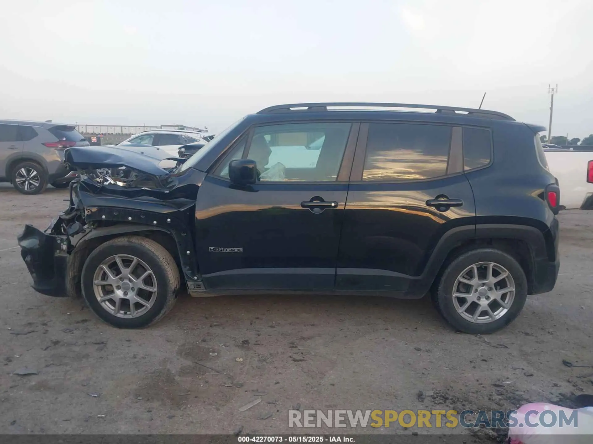 13 Photograph of a damaged car ZACNJABB0KPJ75446 JEEP RENEGADE 2019