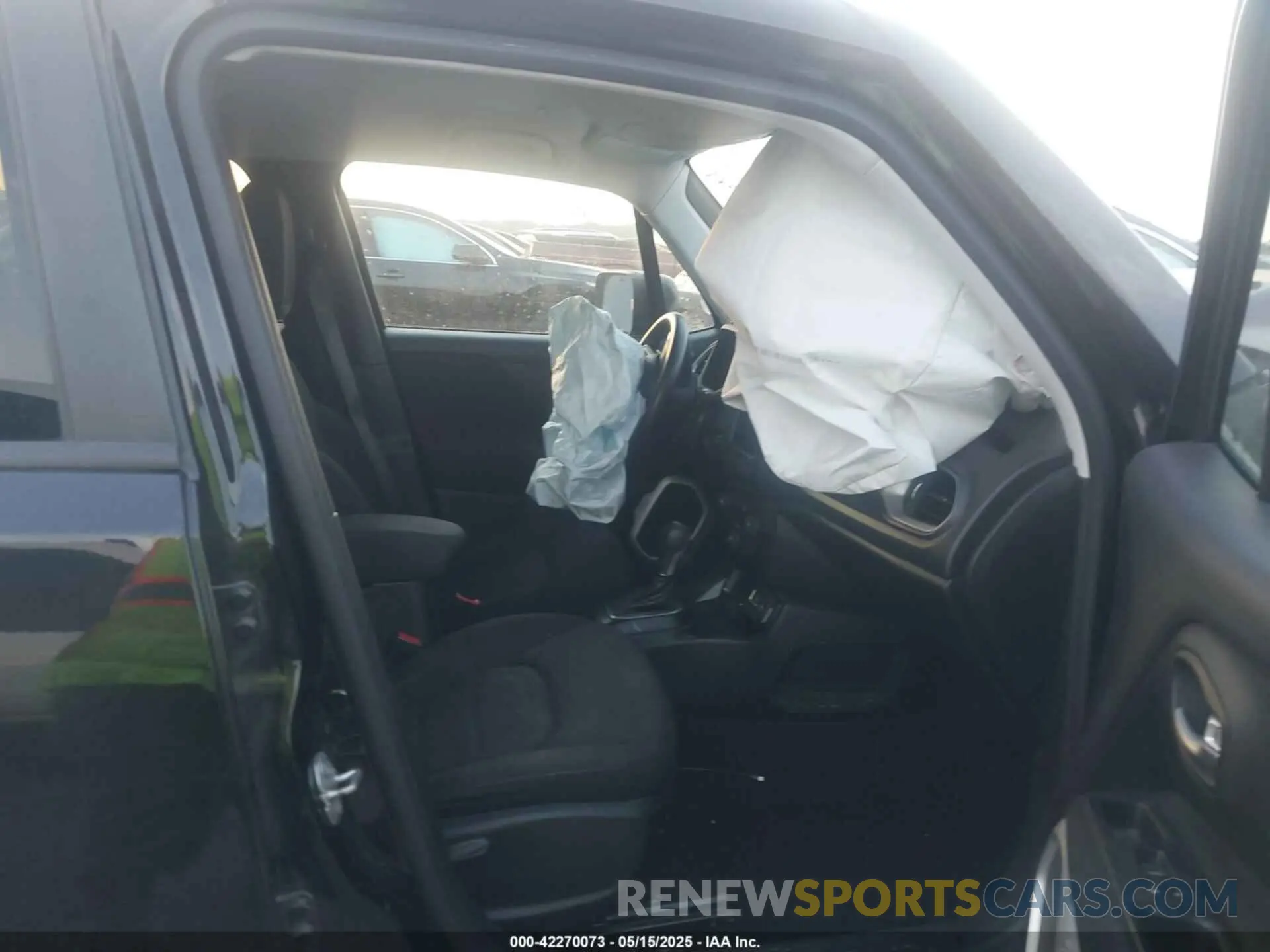 5 Photograph of a damaged car ZACNJABB0KPJ75446 JEEP RENEGADE 2019
