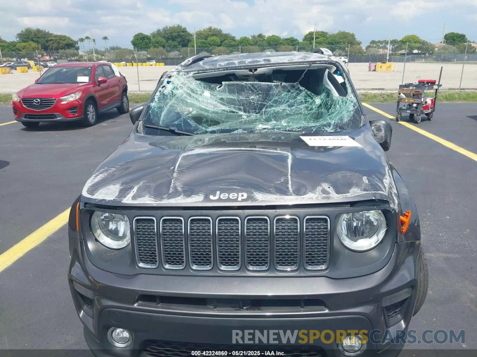 6 Photograph of a damaged car ZACNJABB0KPK03648 JEEP RENEGADE 2019