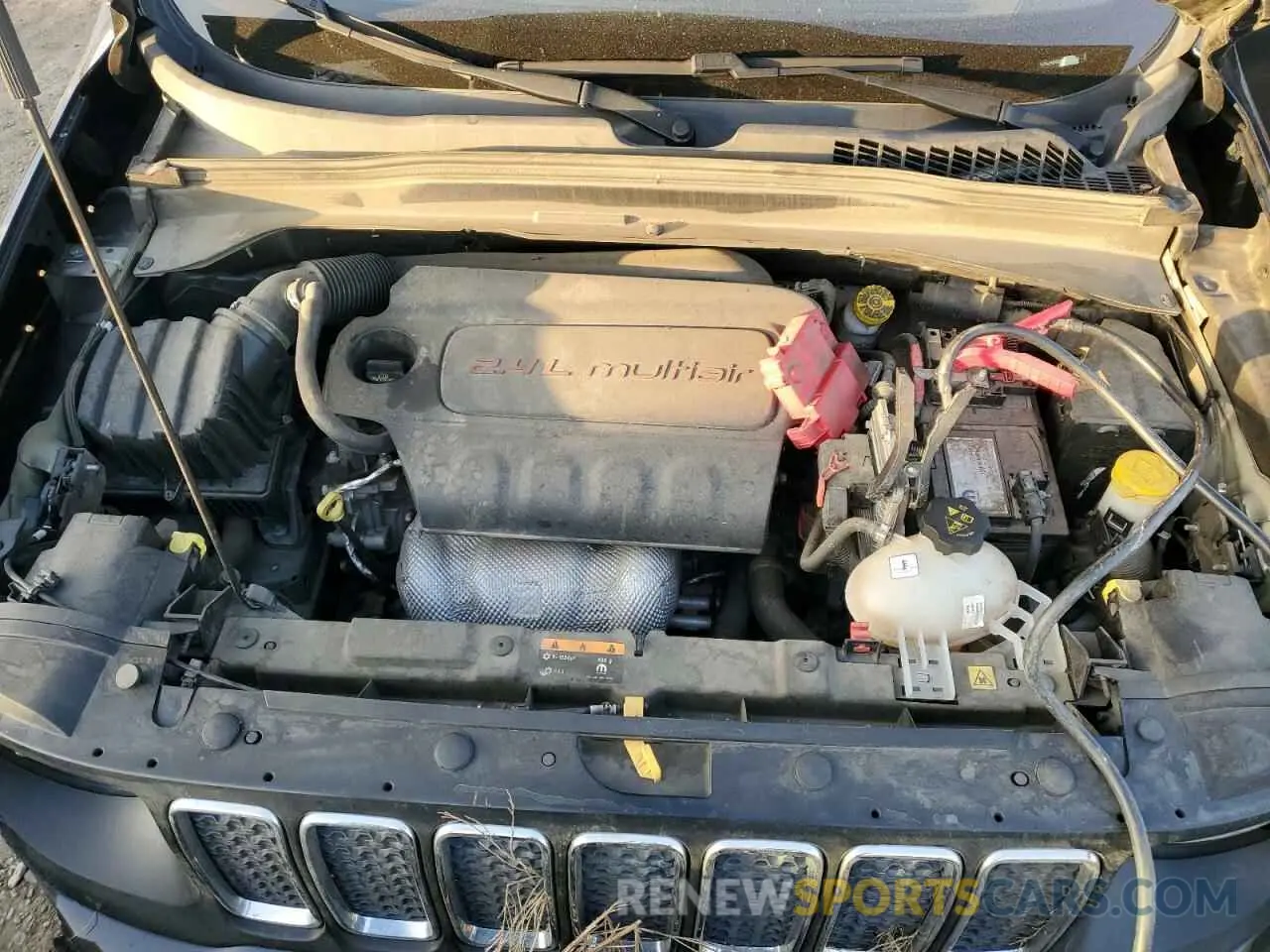 12 Photograph of a damaged car ZACNJABB0KPK61792 JEEP RENEGADE 2019