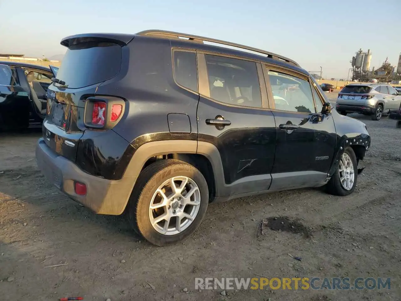 3 Photograph of a damaged car ZACNJABB0KPK61792 JEEP RENEGADE 2019