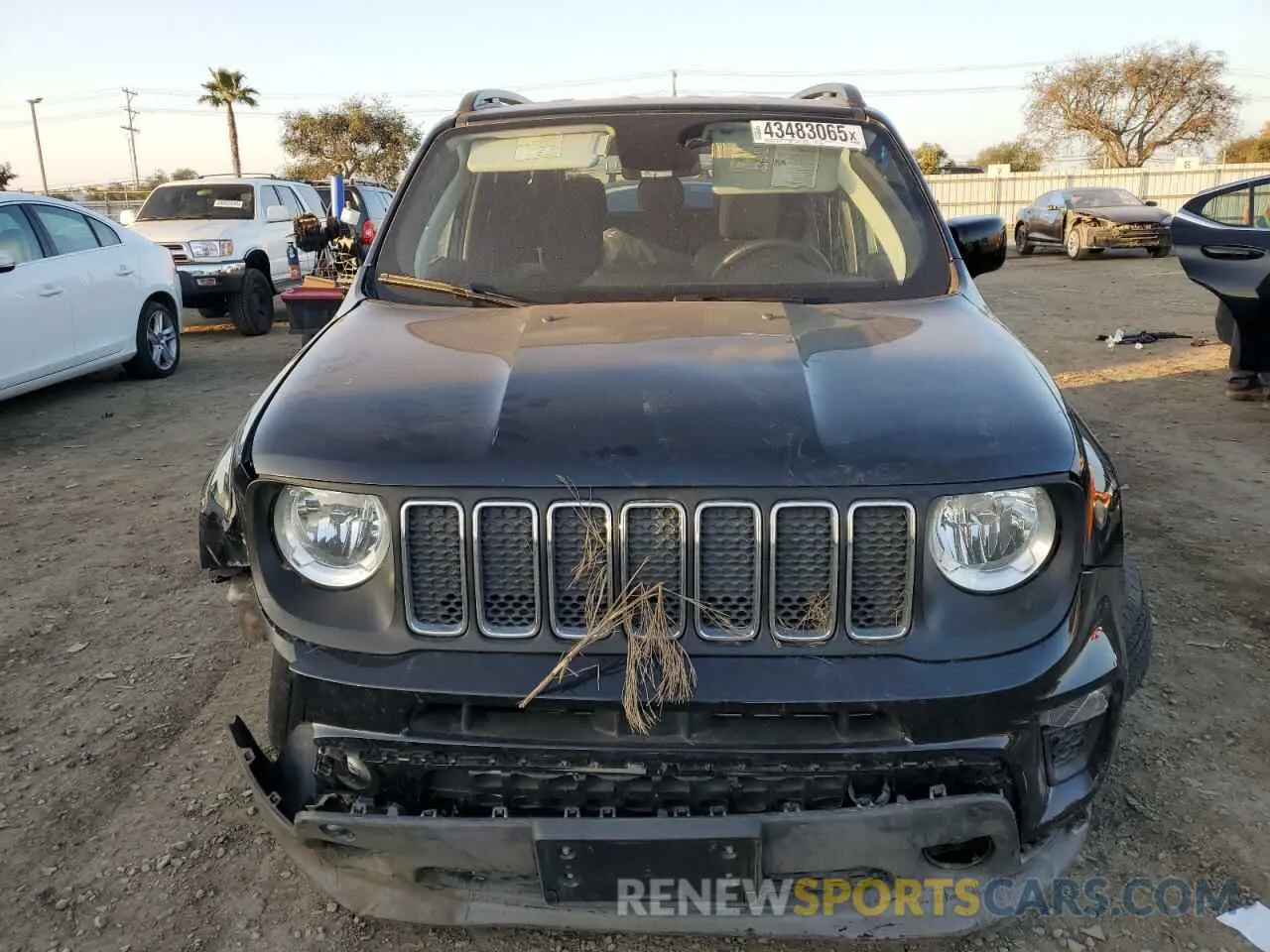 5 Photograph of a damaged car ZACNJABB0KPK61792 JEEP RENEGADE 2019