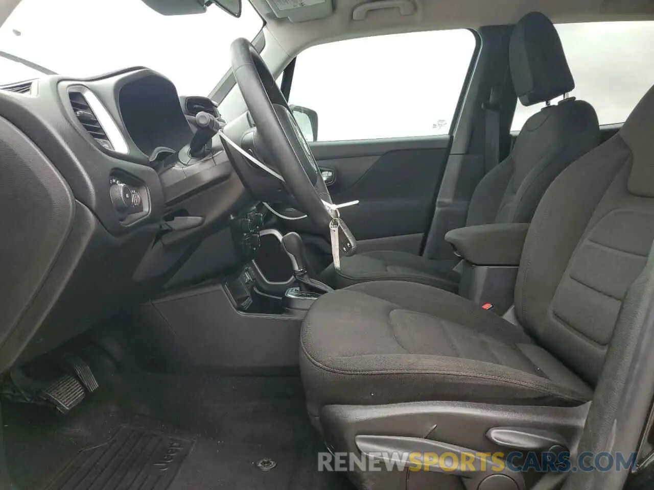 7 Photograph of a damaged car ZACNJABB0KPK87017 JEEP RENEGADE 2019