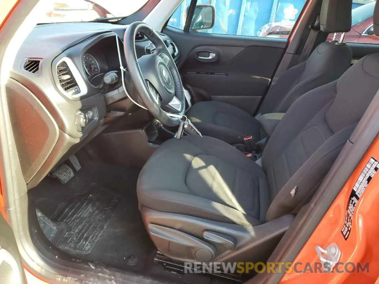 7 Photograph of a damaged car ZACNJABB0KPK87650 JEEP RENEGADE 2019
