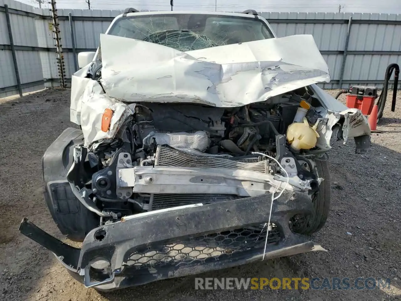 5 Photograph of a damaged car ZACNJABB0KPK93447 JEEP RENEGADE 2019