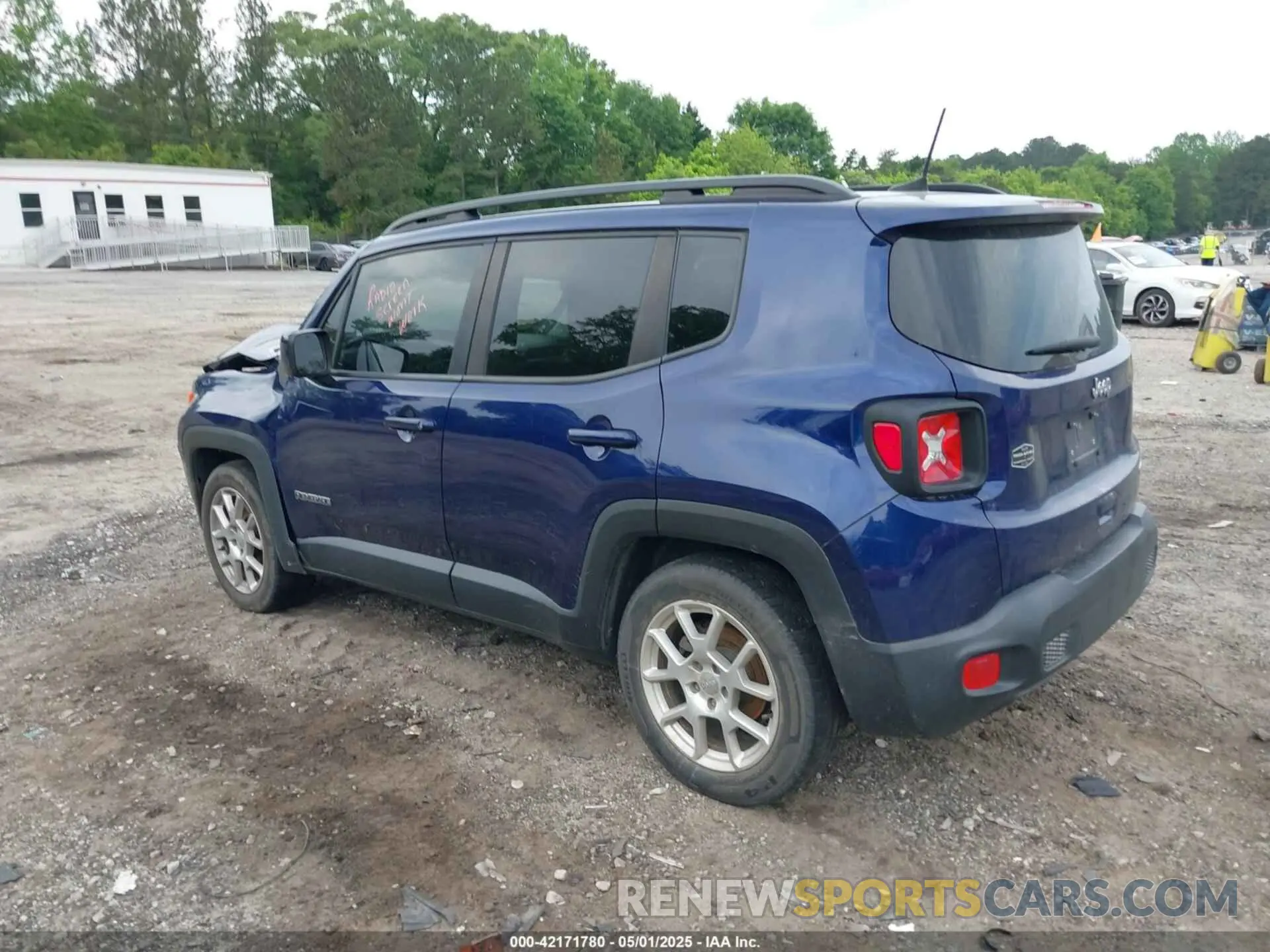 3 Photograph of a damaged car ZACNJABB1KPK20281 JEEP RENEGADE 2019