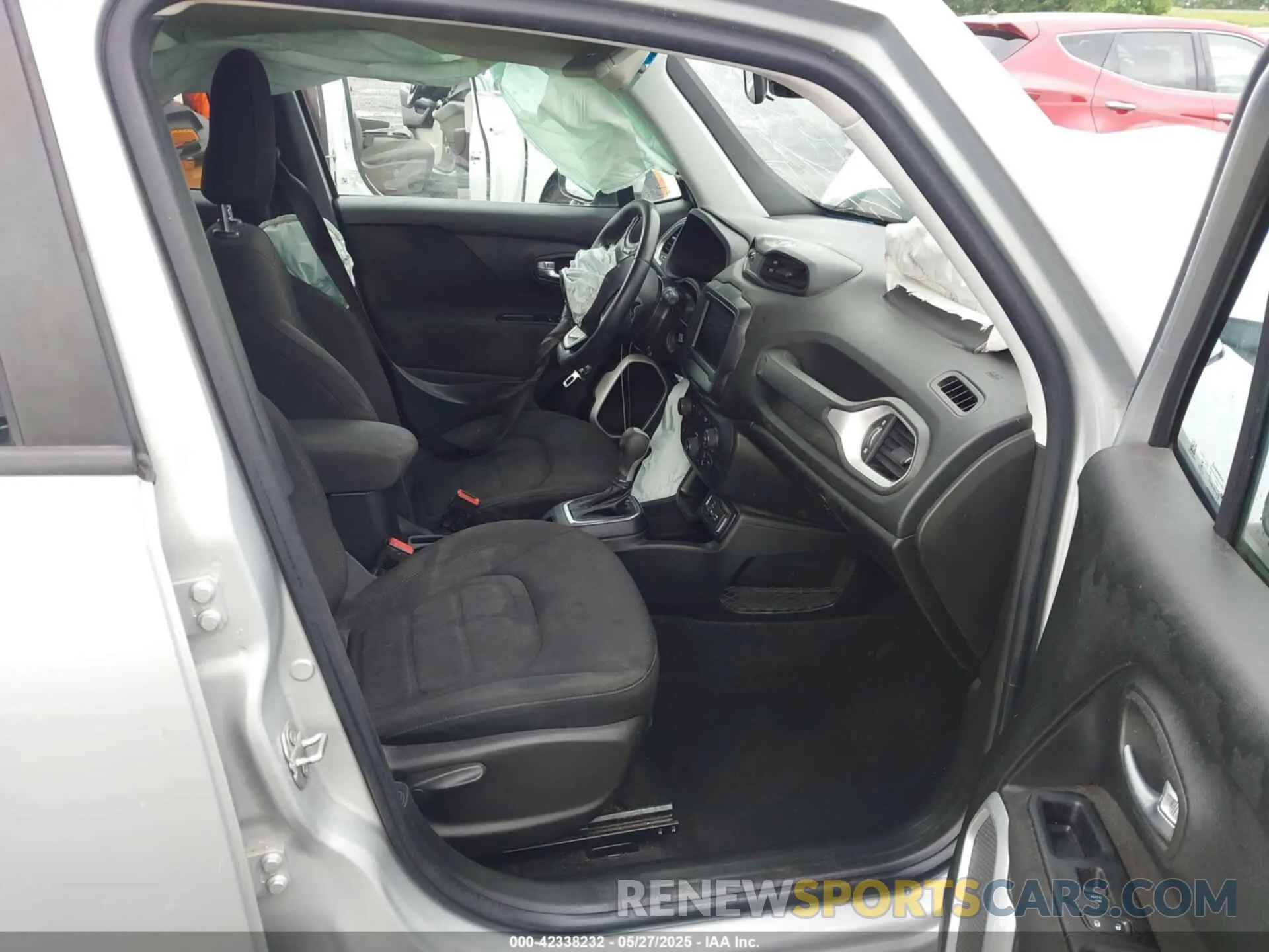 5 Photograph of a damaged car ZACNJABB2KPJ73343 JEEP RENEGADE 2019