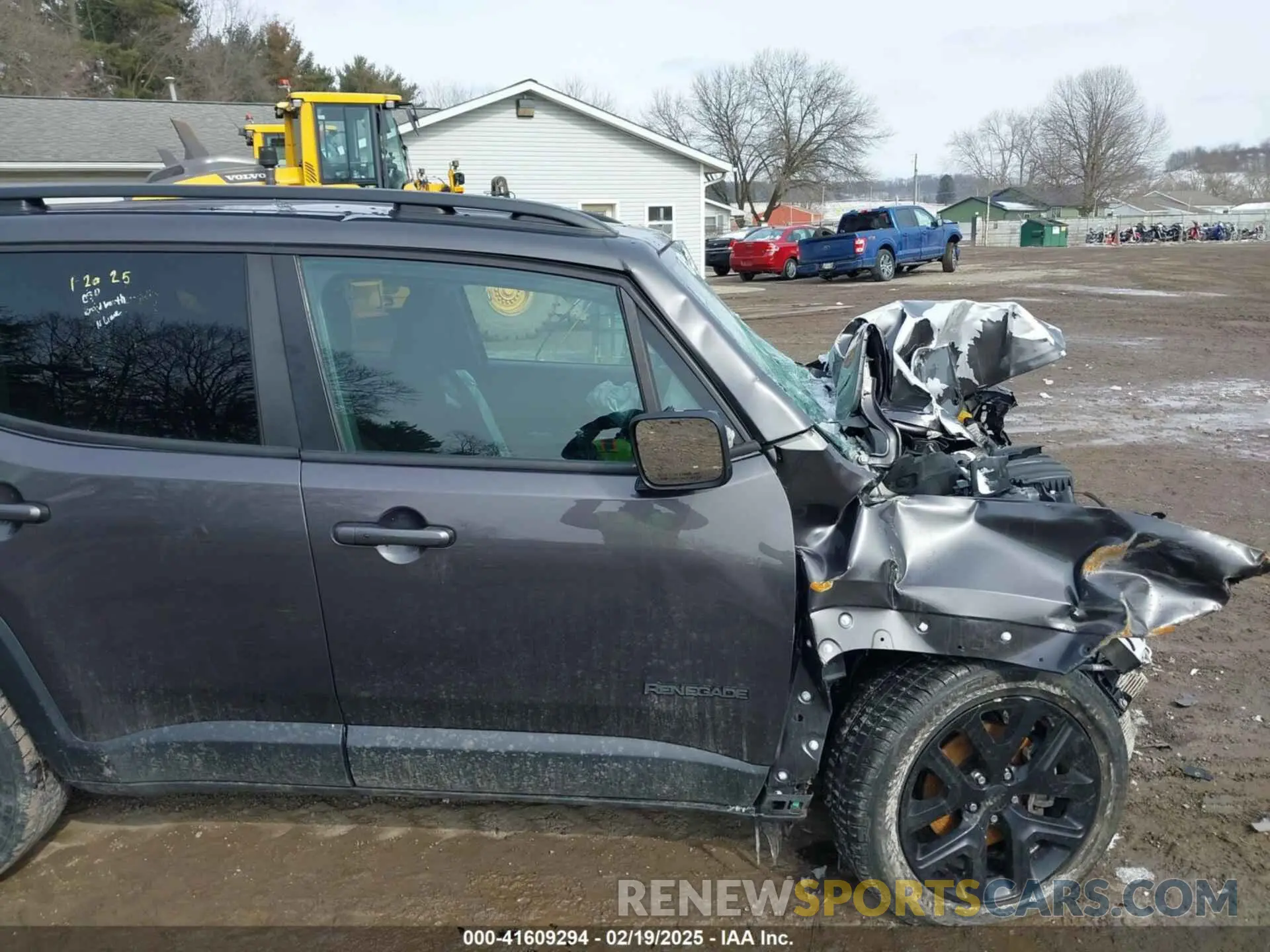 18 Photograph of a damaged car ZACNJABB2KPJ74329 JEEP RENEGADE 2019