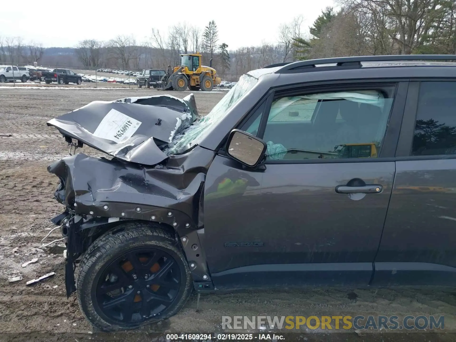 19 Photograph of a damaged car ZACNJABB2KPJ74329 JEEP RENEGADE 2019