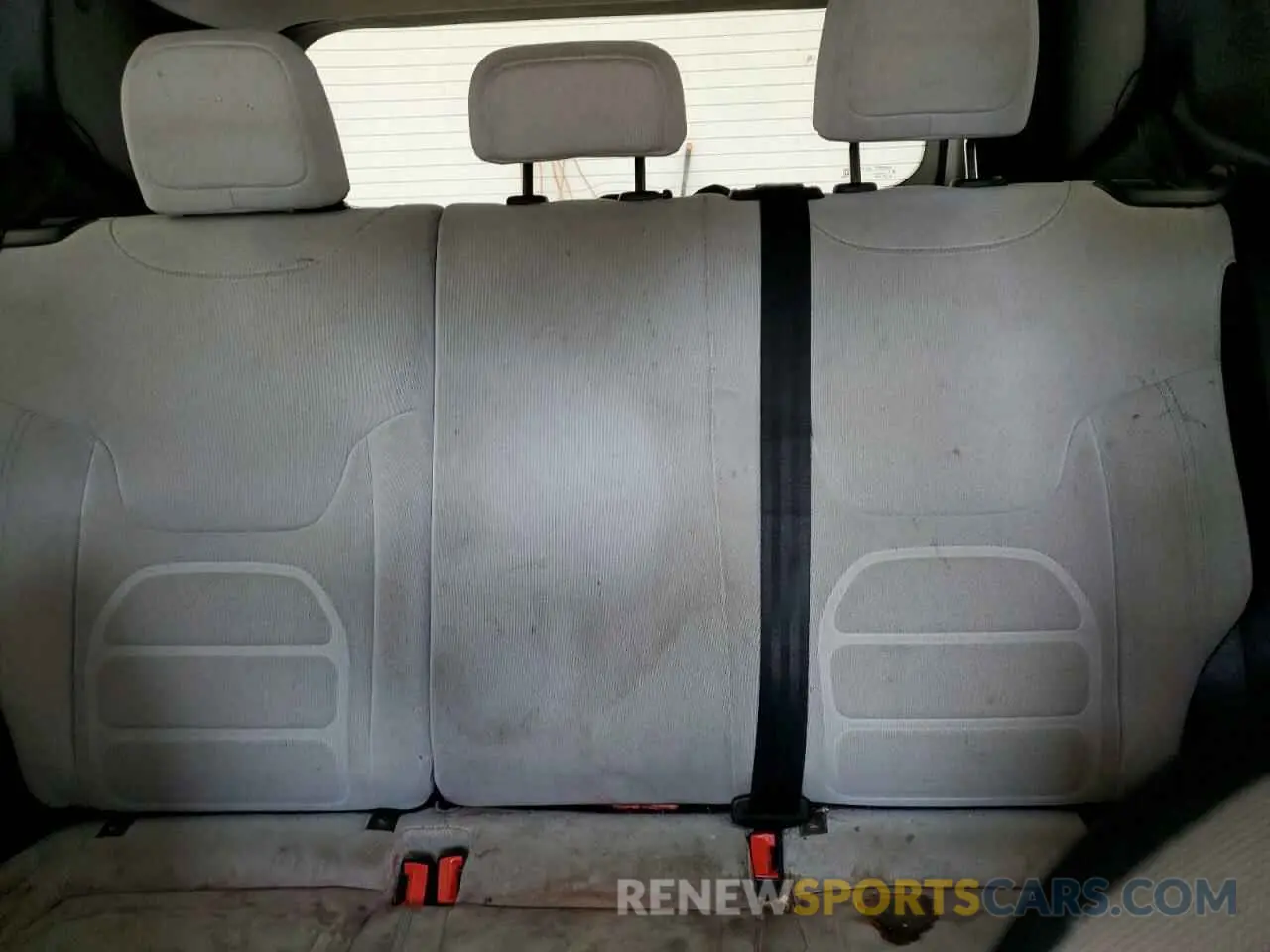 10 Photograph of a damaged car ZACNJABB2KPJ93009 JEEP RENEGADE 2019