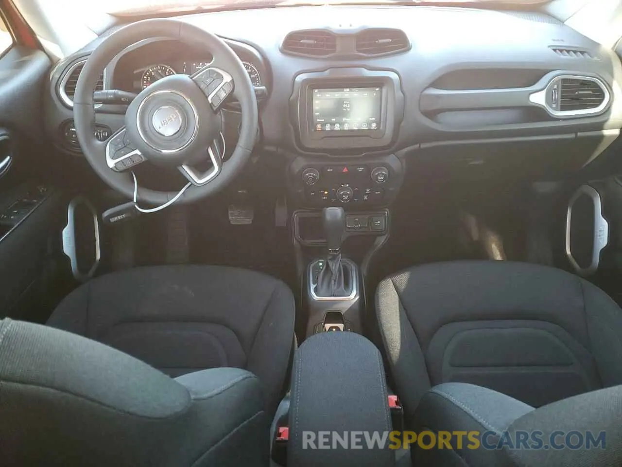 8 Photograph of a damaged car ZACNJABB2KPK08740 JEEP RENEGADE 2019