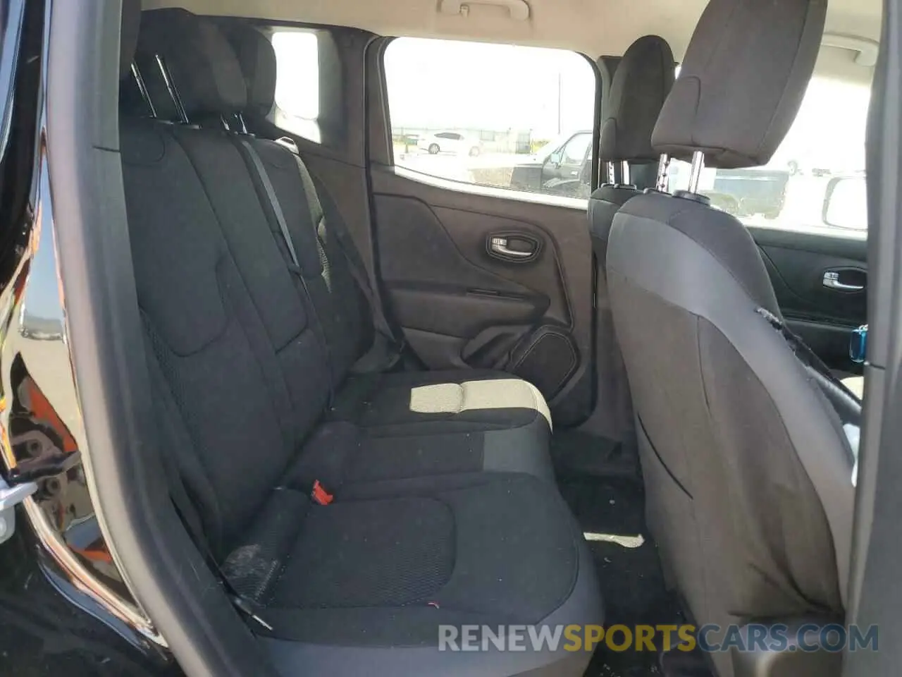 11 Photograph of a damaged car ZACNJABB2KPK64080 JEEP RENEGADE 2019