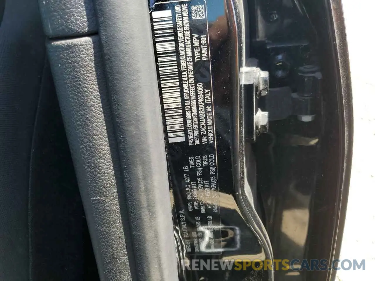 13 Photograph of a damaged car ZACNJABB2KPK64080 JEEP RENEGADE 2019