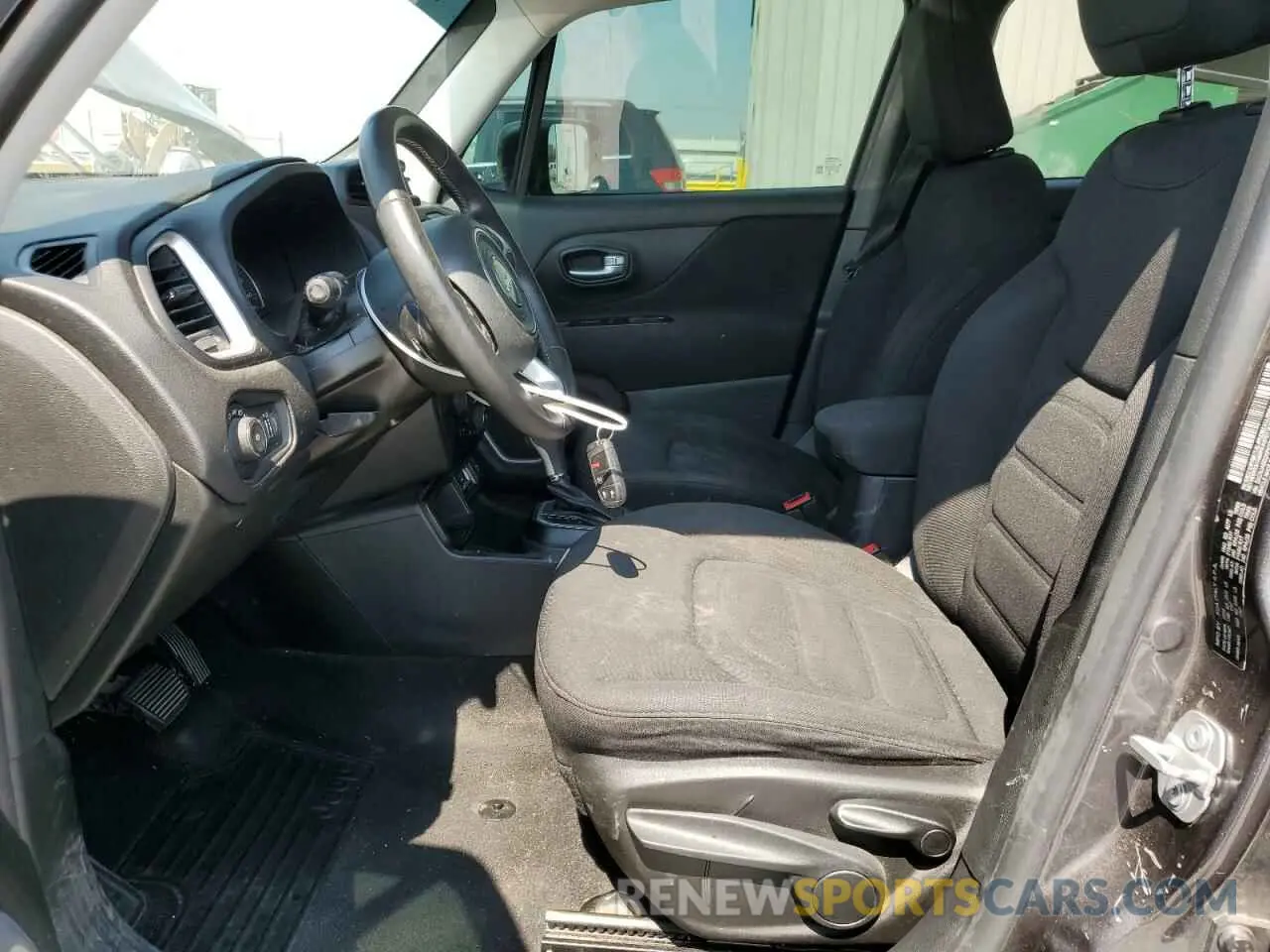 7 Photograph of a damaged car ZACNJABB2KPK77170 JEEP RENEGADE 2019