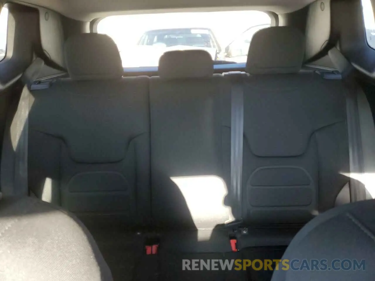 10 Photograph of a damaged car ZACNJABB3KPK23246 JEEP RENEGADE 2019