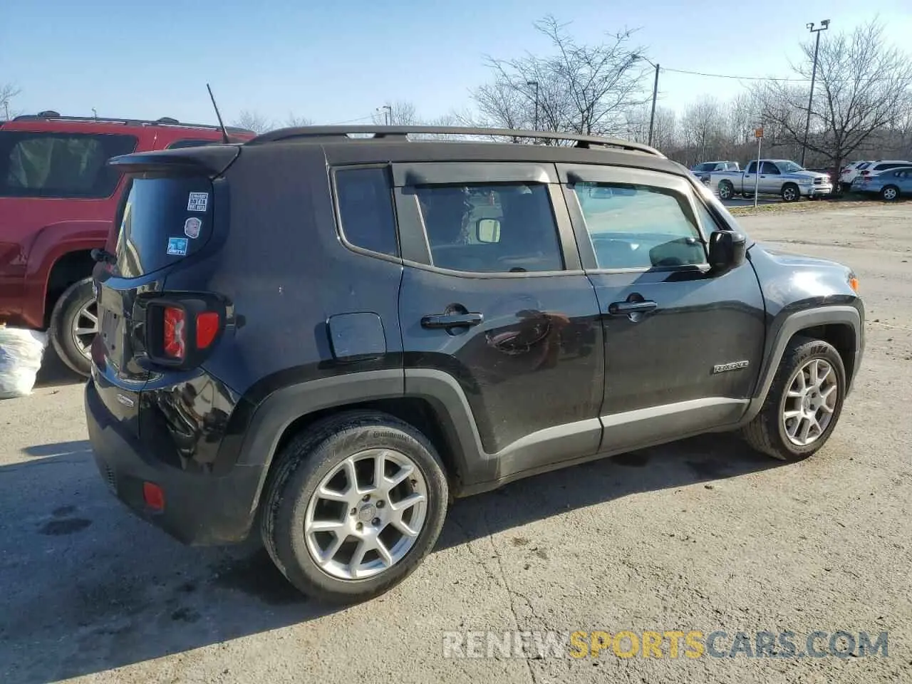3 Photograph of a damaged car ZACNJABB3KPK23246 JEEP RENEGADE 2019