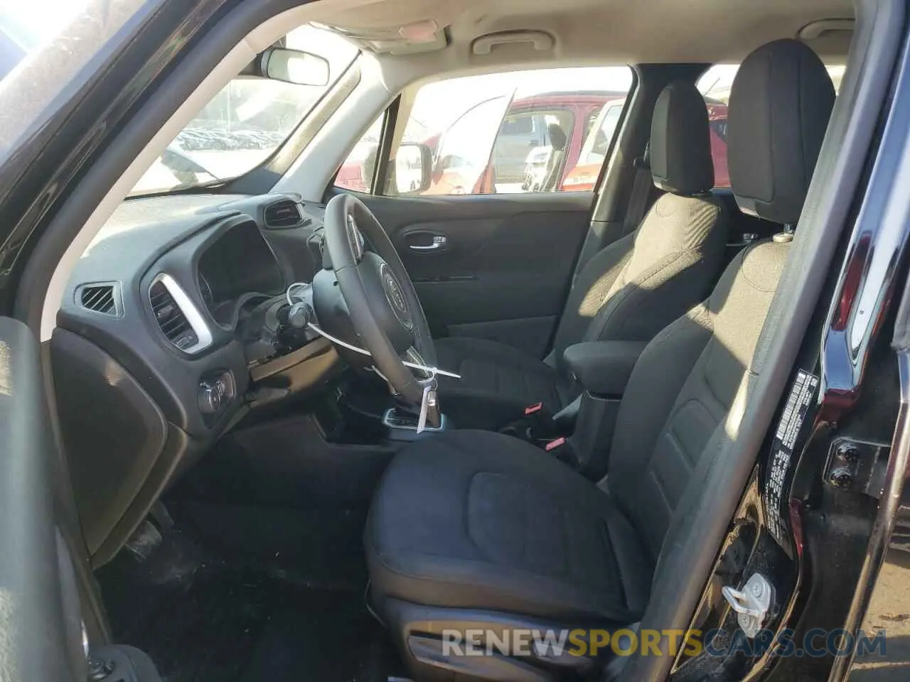 7 Photograph of a damaged car ZACNJABB3KPK23246 JEEP RENEGADE 2019