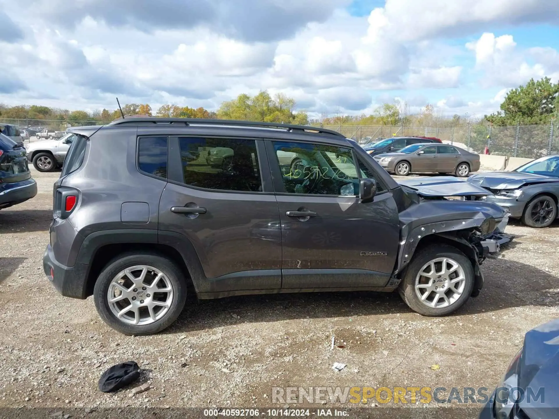 14 Photograph of a damaged car ZACNJABB3KPK23814 JEEP RENEGADE 2019