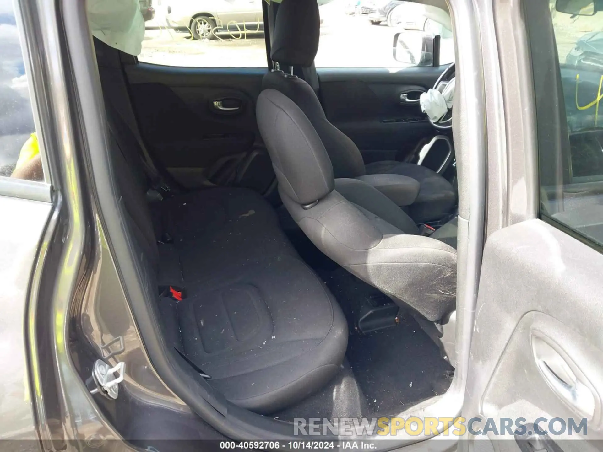 8 Photograph of a damaged car ZACNJABB3KPK23814 JEEP RENEGADE 2019