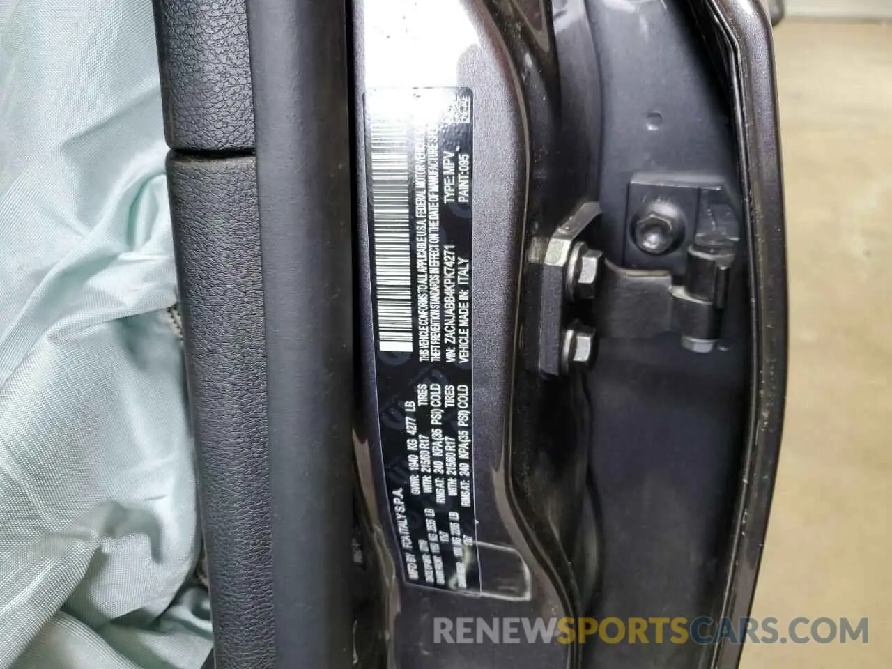 14 Photograph of a damaged car ZACNJABB4KPK74271 JEEP RENEGADE 2019
