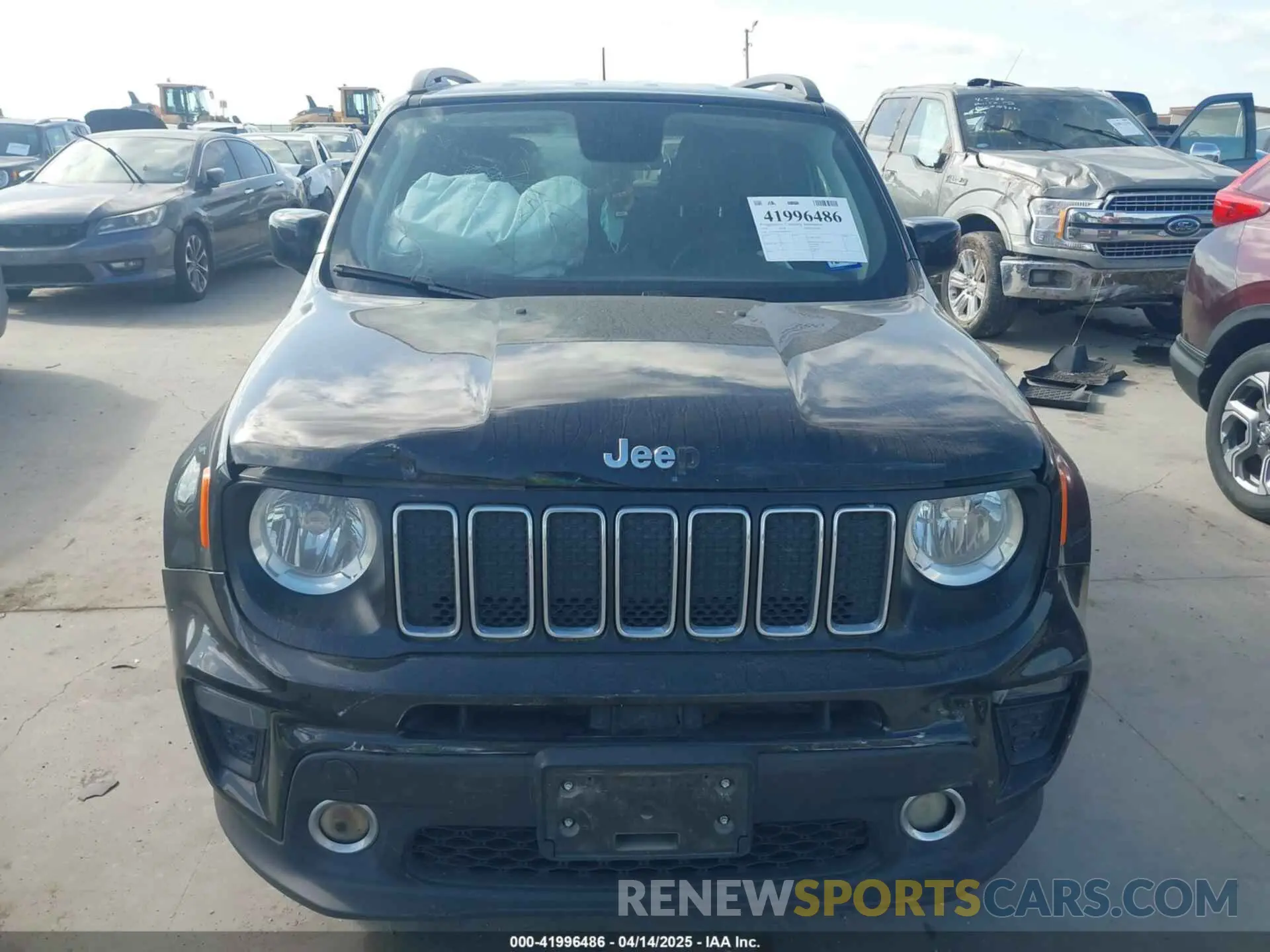 12 Photograph of a damaged car ZACNJABB4KPK93631 JEEP RENEGADE 2019